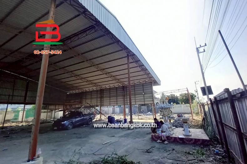 โกดัง ซอยเทศบาลลำลูกกา 3 (ใกล้ตลาดโชคอำนวยคลอง 7) เนื้อที่ 1 ไร่ ตำบลลำลูกกา อำเภอลำลูกกา ปทุมธานี 9