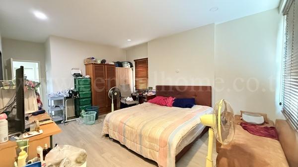 บ้านแฝด บ้านชานไม้ เดอะทาวน์ คลองสอง คลองหลวง ปทุมธานี หลังมุม 6