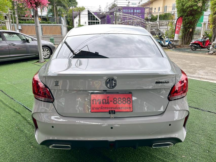 รุ่นพิเศษ! MG5 1.5 10th Anniversary ปี 2024