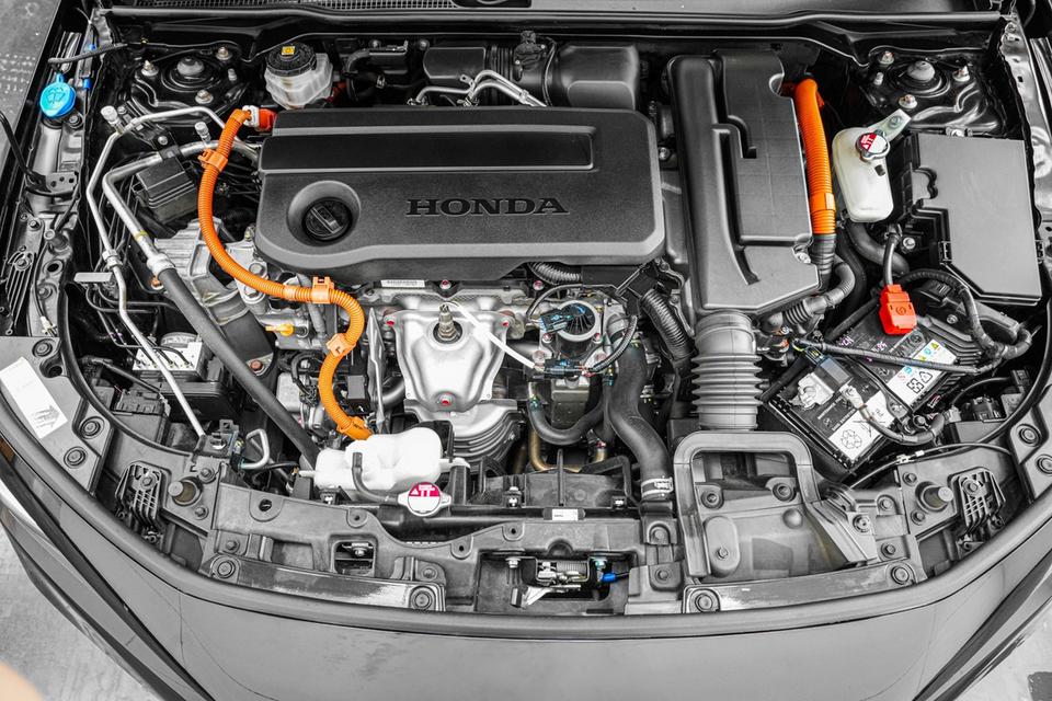🚗 2024 HONDA CIVIC FE 2.0 e-HEV RS A/T สีดำตัวท็อป RS Hybrid รูปที่ 16