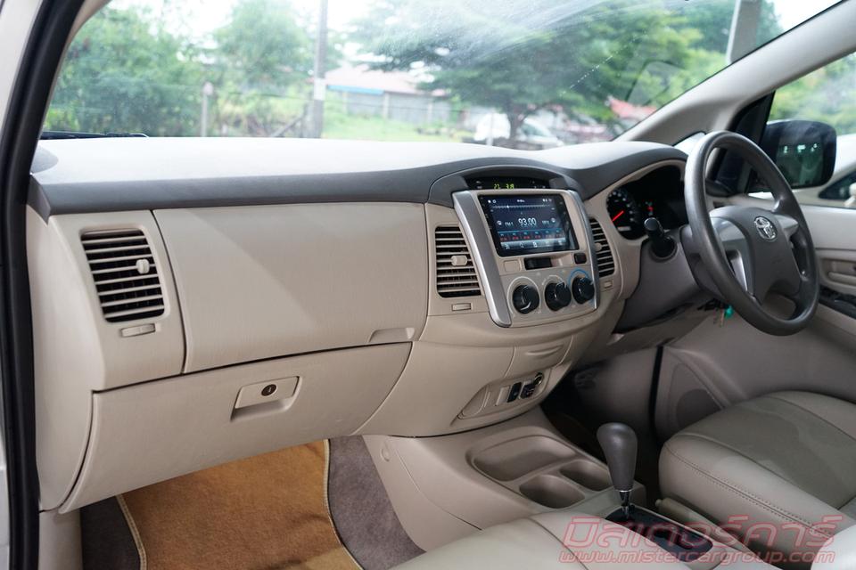 2012 TOYOTA INNOVA 2.0 G OPTION 16