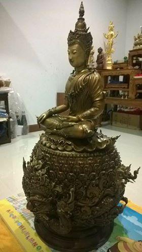 พระบูชา 9 นิ้ว