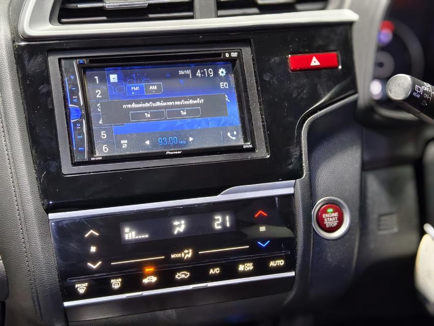 Honda Jazz Gk 2017 รุ่นSV ตัวTop เกียร์ Auto   9