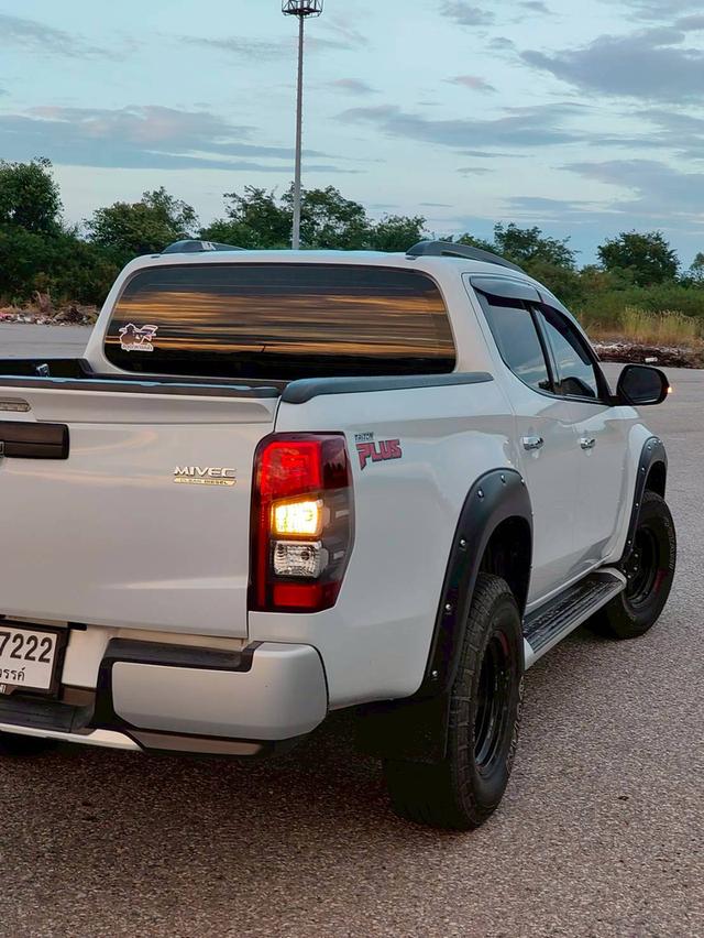 ขายรถยนต์มือสอง 8