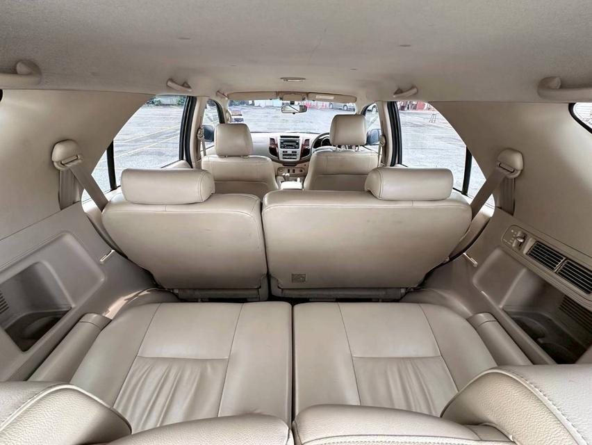 Toyota Fortuner 3.0 V เกียร์ Auto ขับ 4 สีบรอนซ์ทอง ปี2006 11