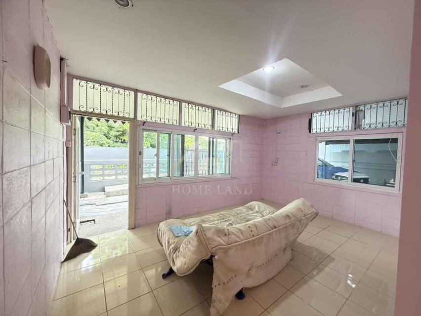 บ้านแฝด ชั้นเดียว หมู่บ้าน นักกีฬาแหลมทอง ซอย 5 สะพานสูง 4