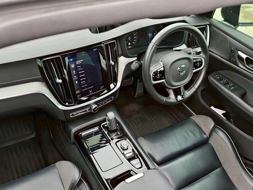 Volvo S60 T8 R-Design AWD 2020 รถสวยใหม่ สมรรถนะเยี่ยม คุ้มเกินราคา 13