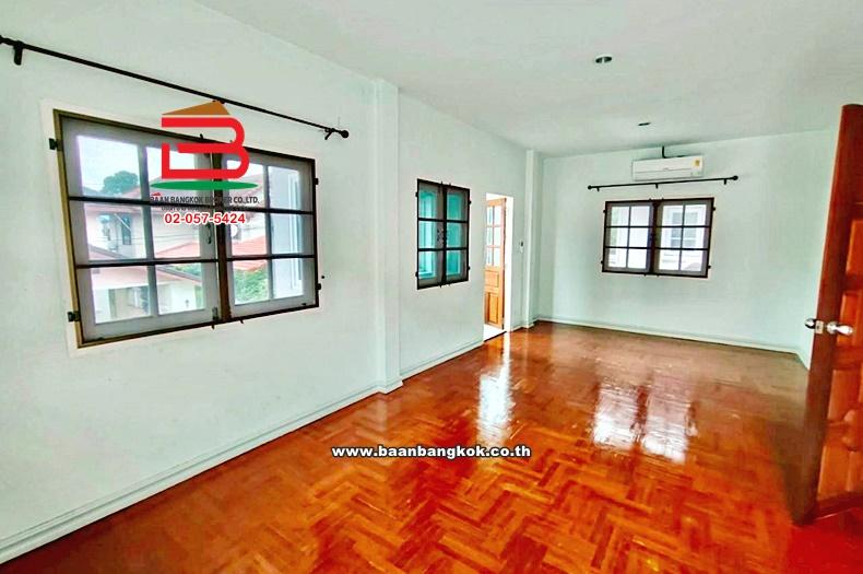 บ้านเดี่ยว เนื้อที่ 64 ตรว. หมู่บ้านปรารถนาคันทรีโฮม ใกล้โรงพยาบาลธัญบุรี เขตธัญบุรี ปทุมธานี 13