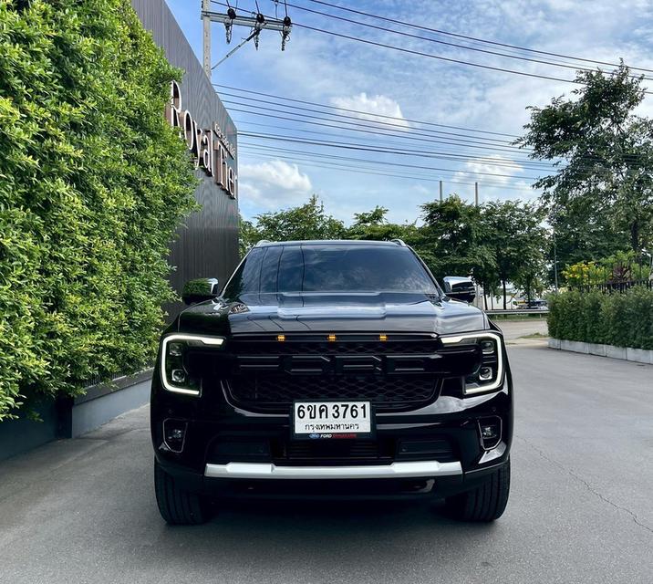 รหัสรถ AP3761 FORD EVEREST 2.0 BI TURBO TITANIUM PLUS 4×4 TOP ปี23 จด 24 สีดำ ดีเซล