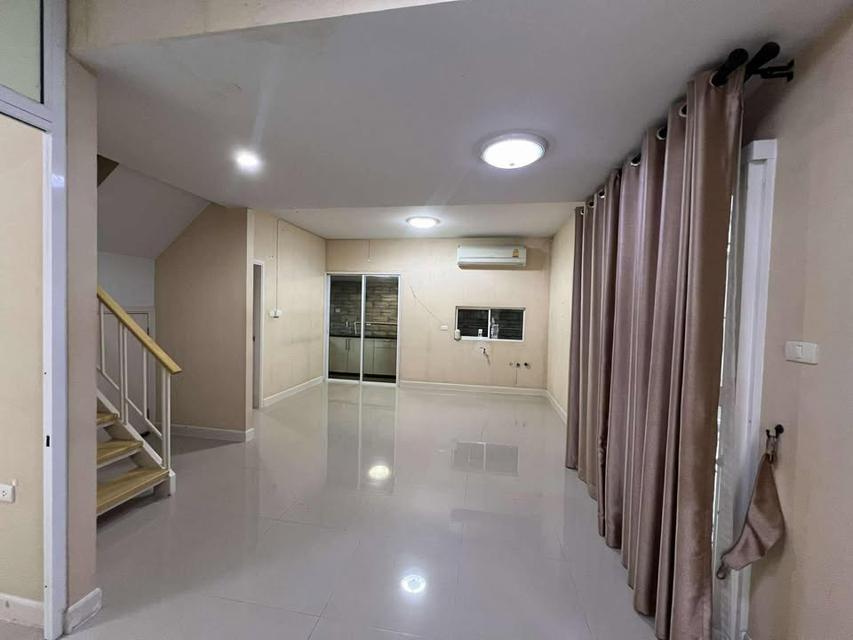 THE VILLAGE KM 8บางนา 4นอน2น้่ำ 28 ตารางวา ทิศใต้เลขมงคล 2