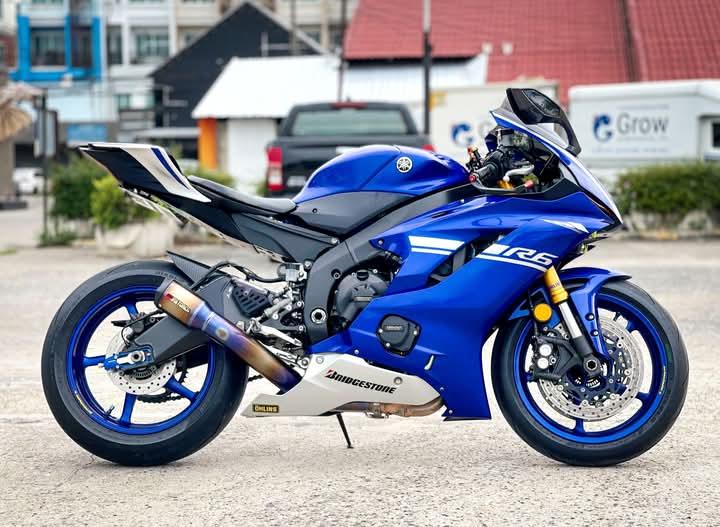 มอเตอร์ไซค์ Yamaha R6 สีน้ำเงิน 3