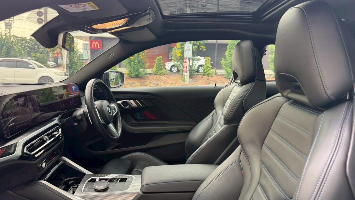 รหัสรถ KPV53 2024 BMW M240i xDrive สี Brooklyn Grey Metallic รูปที่ 8