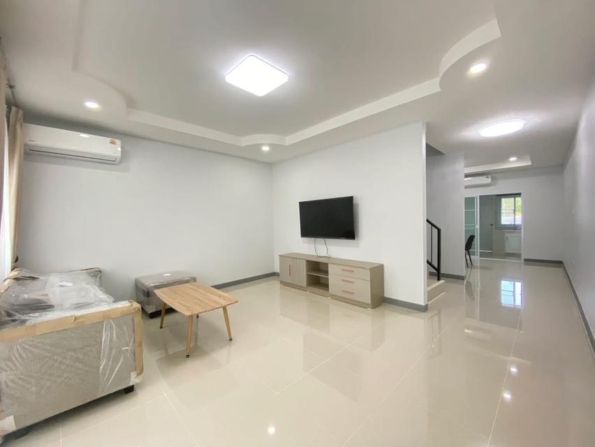 🏙️ ทาวน์โฮม 2 ชั้น พื้นที่กว้าง 140 ตร.ม. ใกล้เอ็มสปอร์ต & ตลาดเจริญเจริญ Spacious 2-Storey Townhome for Rent - 1 Min to M-Sport Complex & Near Varee 4