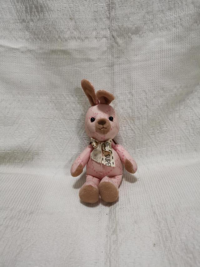 pink rabbit by Shinada