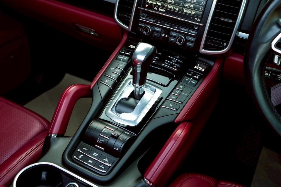 รหัสรถ PBG5277 Porsche CAYENNE 3.0 S E-Hybrid 4WD AT 2015 รูปที่ 13