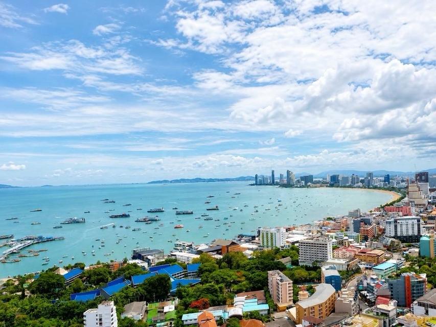 For Sale — Sea View Condo at Unixx South Pattaya, PratumnakBeautiful holiday-style condo for sale at Unixx South Pattaya, located in the Pratumnak 6