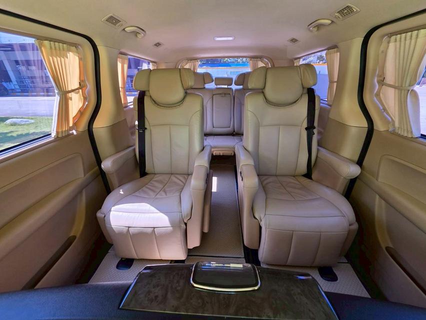 HYUNDAI H-1 Grand Starex VIP สีน้ำตาล ปี 2016 ไมล์ 140,000 กม. 14