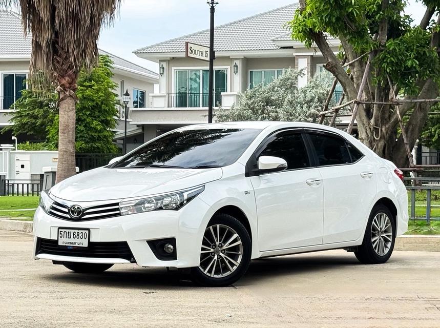 (แจ้งรหัสรถ :AVA6830) 🍊 Toyota Corolla Altis 1.8 E 2016 ใช้งานน้อย ไม่เคยติดแก๊ส