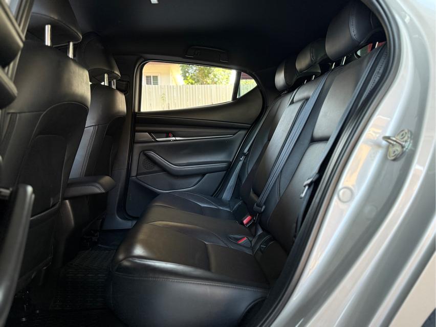 รหัสรถ WRT9963 2022 MAZDA MAZDA3, 2.0 S SPORTS 14