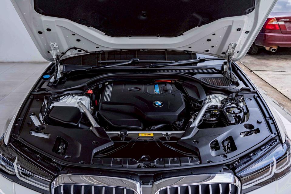 รหัสรถ NP274 BMW 530e M SPORT 2022 17