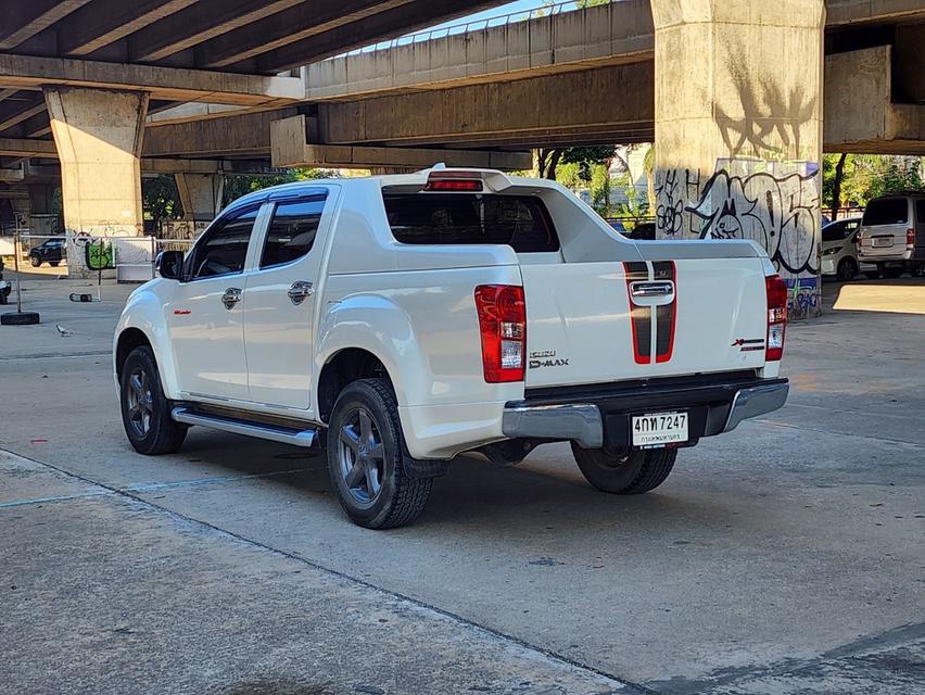 ขายรถ Isuzu D-max 2.5 Hi-Lander X-series Ddi VGS ปี 2015 สีขาว เกียร์ออโต้ 6