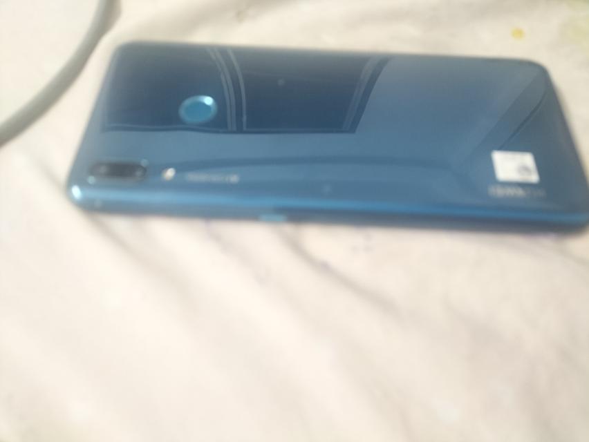 HUAWEI Y9 2019 4