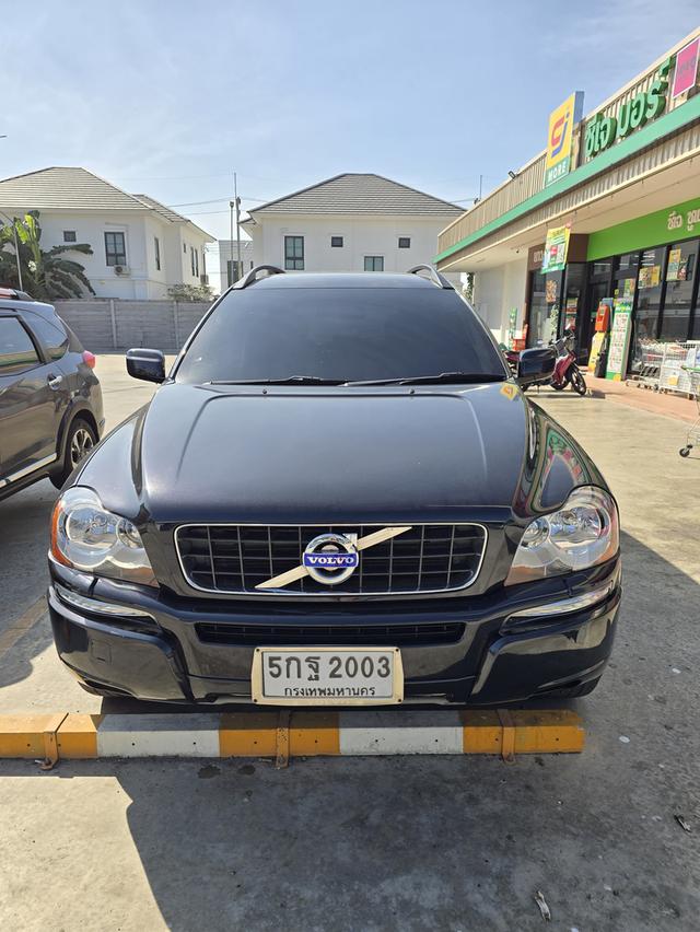 volvo XC90 ปี 2004 สีดำ เอกสารครบโอนได้เครื่องเบนซิน 6 สูบ Turbo คู่ เกียร์ออโต้ ขับ 4×4 awdราคา 145,000 ฿  เงินสด ( เเลก /เทริน volvo รุ่นอื่นได้ )