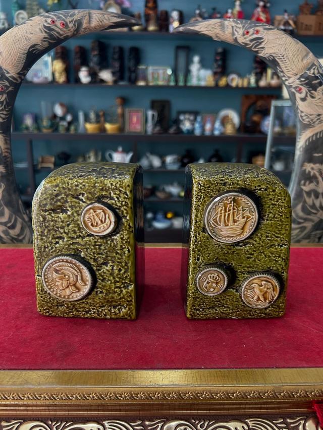 ที่ขั้นหนังสือ สำหรับตั้งตู้หนังสือ เนื้อเซรามิก