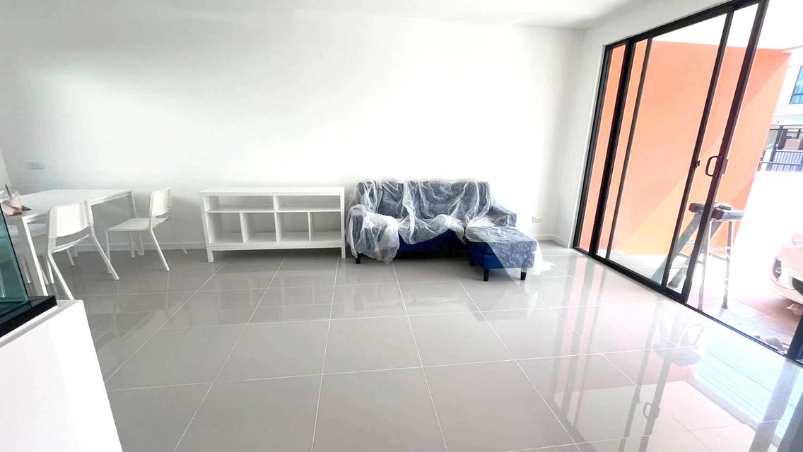 ให้เช่าบ้าน เลี้ยงสัตว์ได้ โครงการวินนิ่งเรสซิเดนส์ คลอง 5 คลองหลวง ใกล้สนามแข่งรถแดรกอเวนิว,โรงเรียนสวนกุหลาบรังสิต,สนามกอลฟ์อัลไพน์ 5