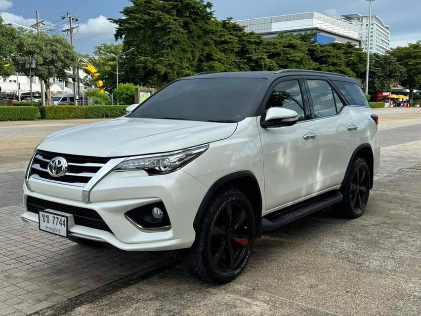 ขายToyota Fortuner 2.8 TRD ปี17 1