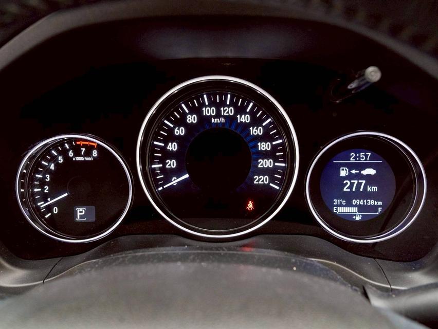Homda HRV 1.8El ปี19 8