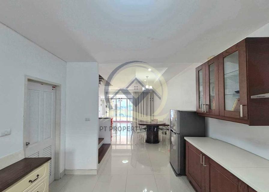 โครงการ JSP เรสซิเดนซ์ สาทร-กัลปพฤกษ์ ซอยกำนันแม้น 13 ทาวน์โฮม 3 ชั้น ปรับปรุงพร้อมอยู่ ราคาต่ำกว่าประเมิน 17