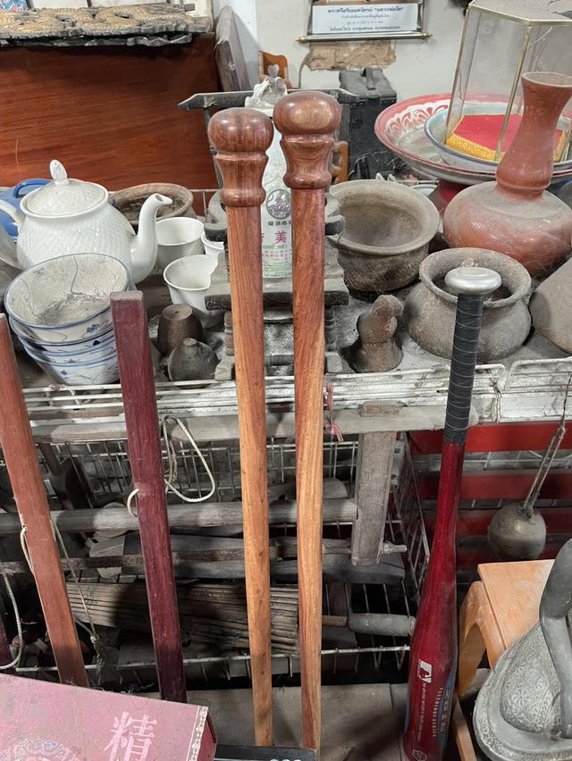 ตะพดไม้มะค่า ทรงเรียบ หัวกลมมน ไม้ตะพดแกะสลักทำจากไม้มะค่า ขนาดยาว83ซม