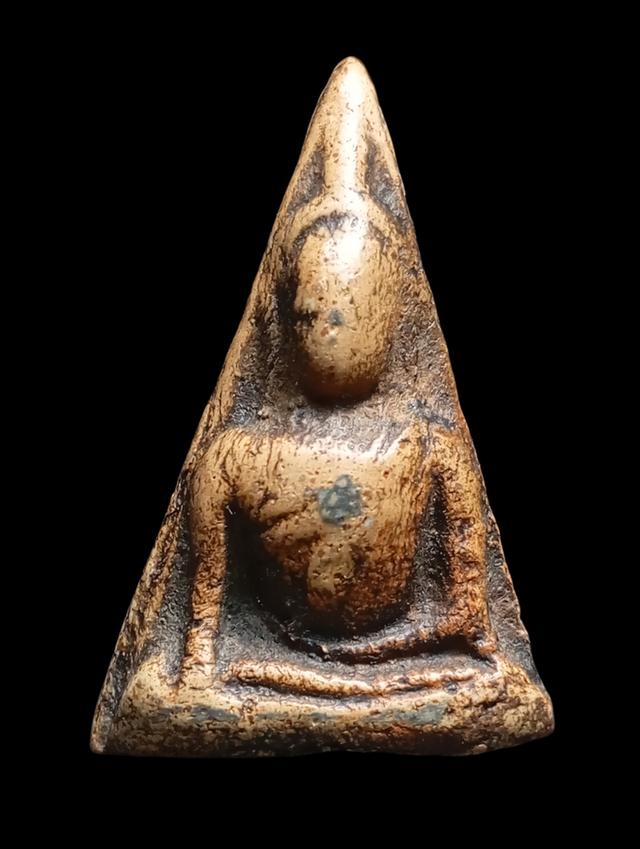 พระนางพญา พิษณุโลก พิมพ์อกนูนใหญ่...เก่า