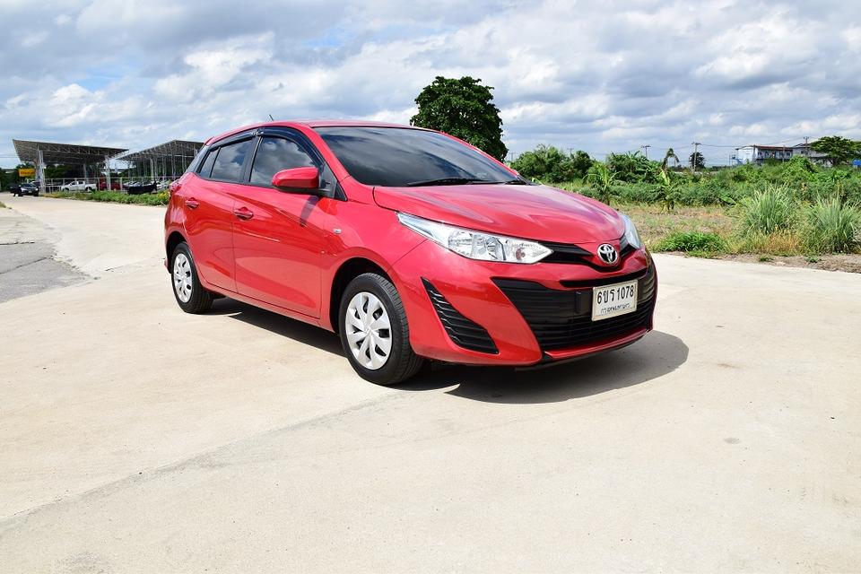 ขับดีมาก ฟรีดาวน์ TOYOTA YARIS 1.2J เกียร์ออโต้ เบาะหนังจอ ทัสกรีน ABS USB AIRBAG รีโมท กล้องถอยหลังครบ ประหยัดน้ำมันพร้อมเดินทางไกล โทร0957401229
