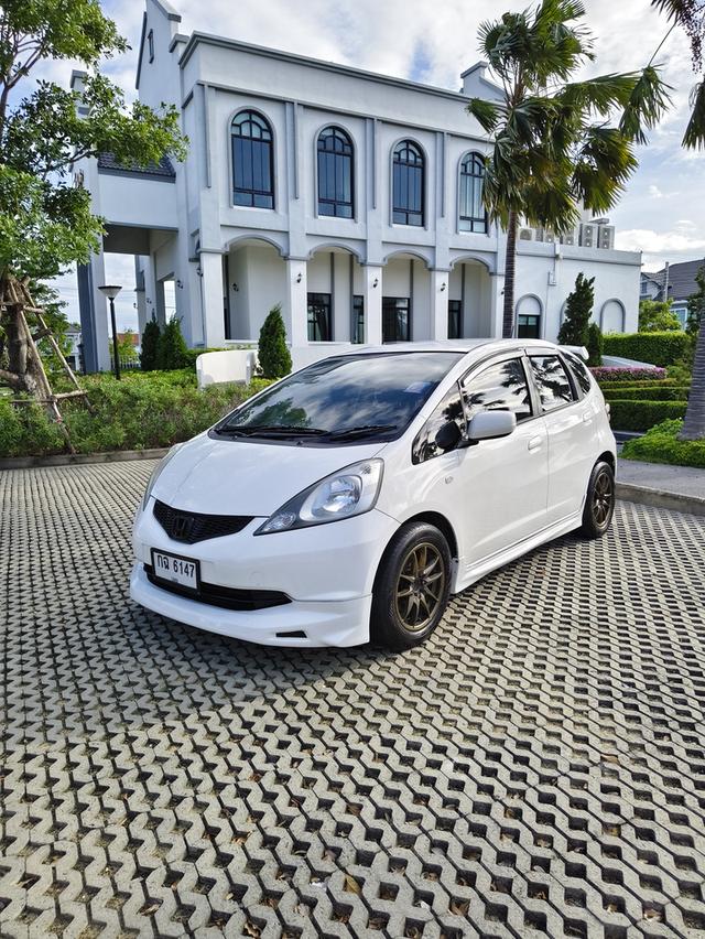 🔥ขาย Honda Jazz JE 1.5 V(รุ่นรองท๊อป) AT ปี 09 รถแต่งสวย 💯 จัดทรงแล้ว ขับหล่อๆ มาพร้อมชุดแต่งสวยๆ Mugen รอบคันแต่งครบจบพร้อมใช้ ราคาขาย 175,000 บาท