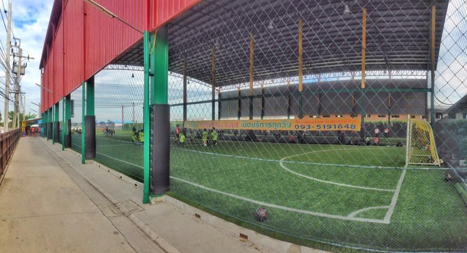 S.W. FOOTBALL CLUB สนามฟุตบอลหญ้าเทียม