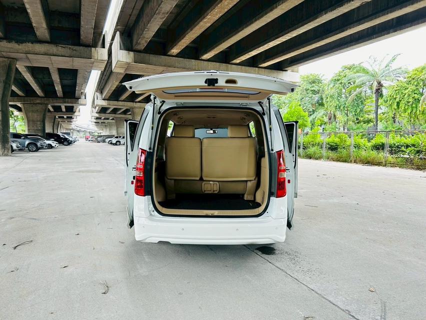 Hyundai Grand Starex 2.5 VIP AT ปี 2013 9