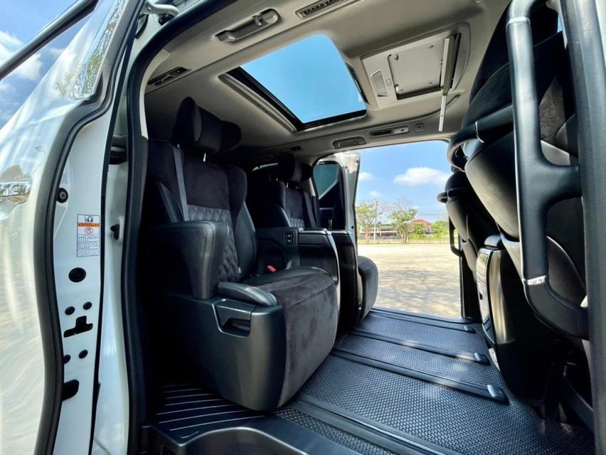 ขาย Toyota Alphard 2.5SC ปี17 12