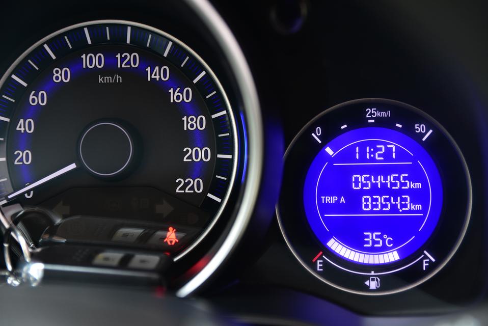 2023 HONDA JAZZ 1.5V AUTO รูปที่ 10