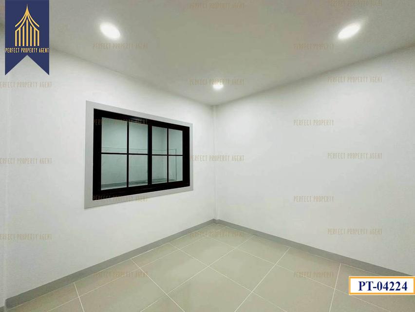 ขาย ทาวน์เฮาส์บัวทอง 4 ชั้นเดียวราคาย่อมเยาว์ 5