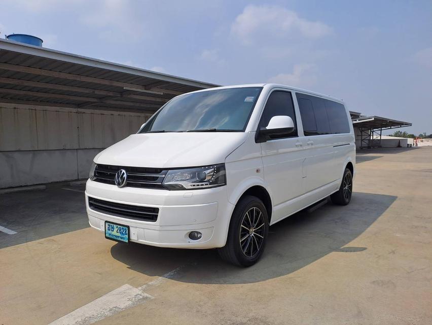 VOLKSWAGEN CARAVELLE 2.0 TDI ปี2014 สีขาว