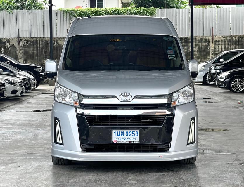 ขาย Toyoya Commuter 2.8 ปี22