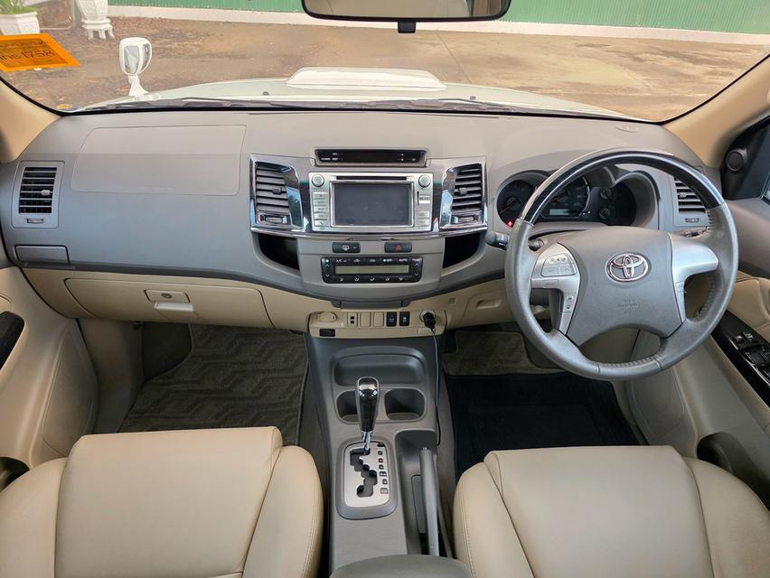 Toyota Fortuner 3.0 V VSC สีขาว ปี 2013 ไมล์ 140,000 กม. รูปที่ 10