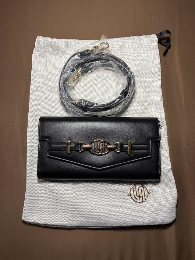 กระเป๋าสะพายข้าง lyn พร้อมสายสะพายข้าง ถุงผ้า ถุงกระดาษ 2