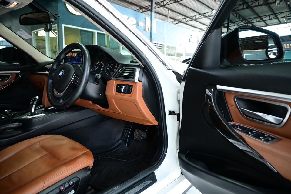 รหัสรถ JRS6776 𝗕𝗠𝗪 𝟯𝟮𝟬𝗱 𝗠 𝗦𝗽𝗼𝗿𝘁 ปี 2017 รูปที่ 10