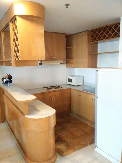 Rent Condo BTS station is on Ratchadamri , Fully furnished apartment with nice view on 11th Floor  2