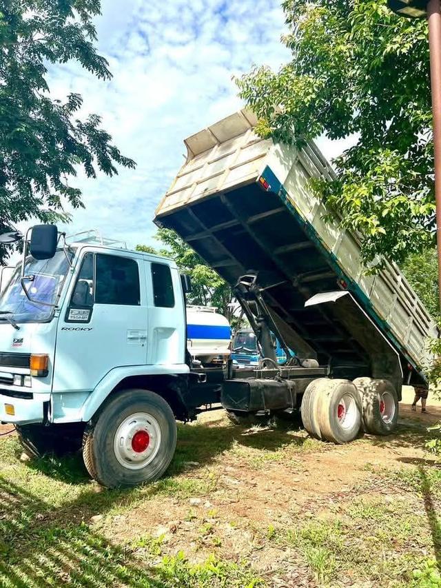 สิบล้อดั้ม ISUZU ROCKY 195 แรง