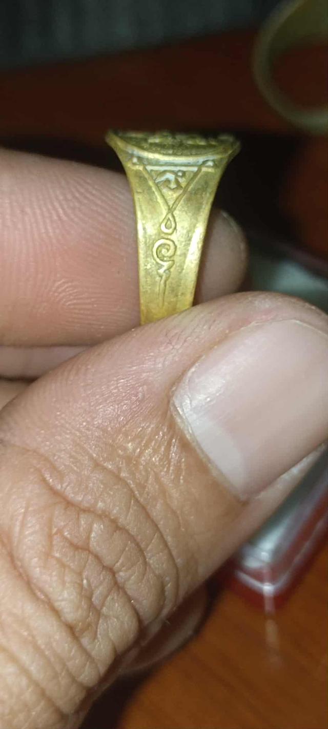 แหวนหลวงพ่อกวย 4