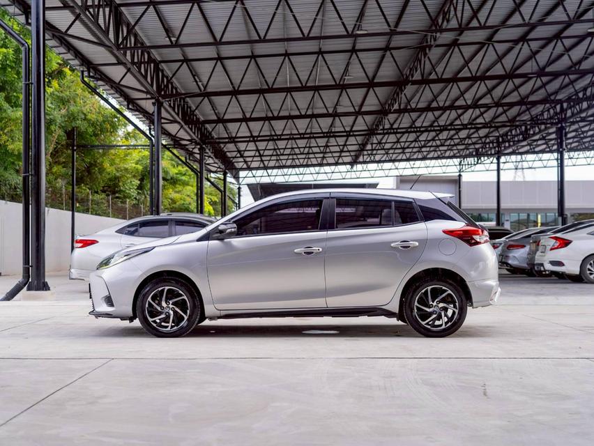 Toyota Yaris 1.2 Sport ปีจด 2021 4